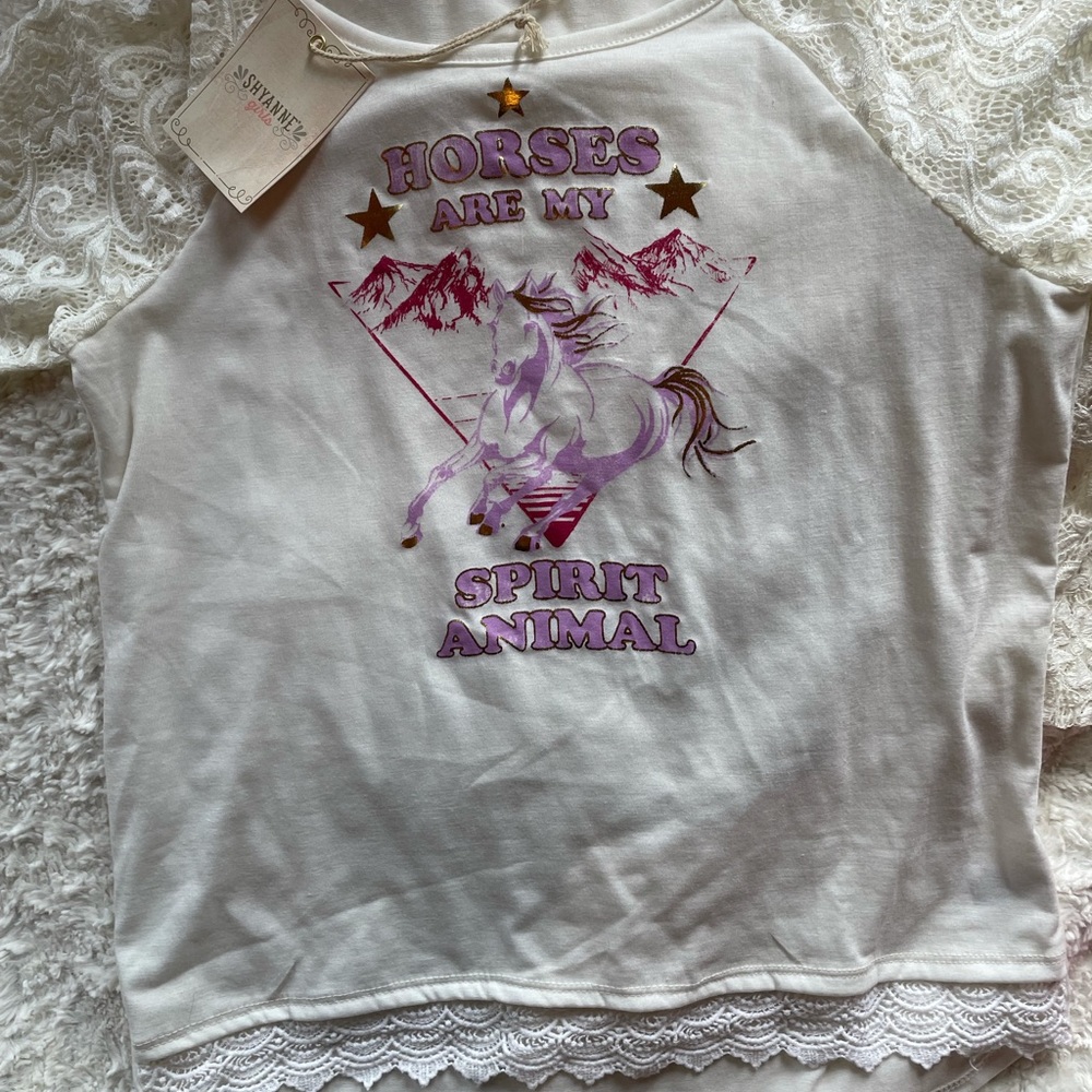 Big girl’s XL lace sleeve graphic tee with pink cowgirl hat with flexible brim